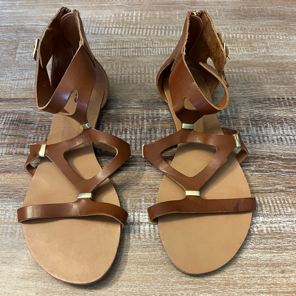 Massimo Leather Size 8 Woman Sandals
